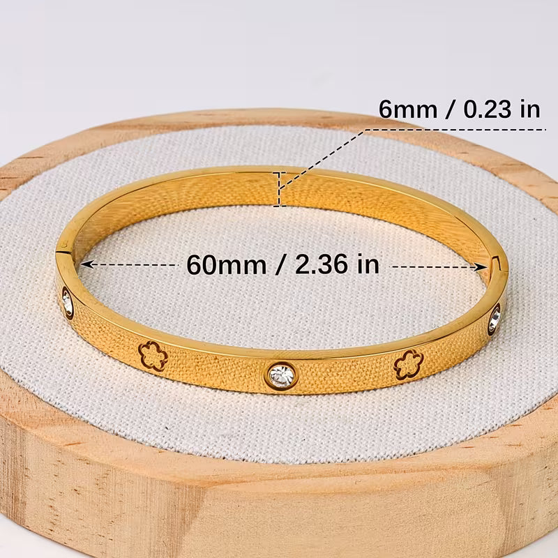 minimalist 18k Golden-plated Rhinestone-cut bracelet with open clasp